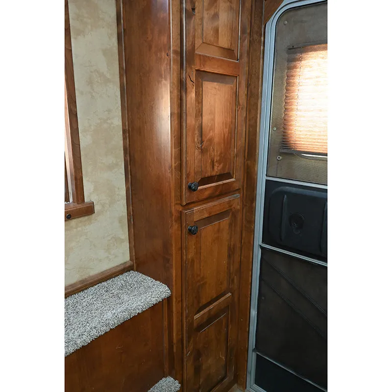 2012 Platinum 3 Horse Trailer 12' LQ, Slide Out, Pod, Generator