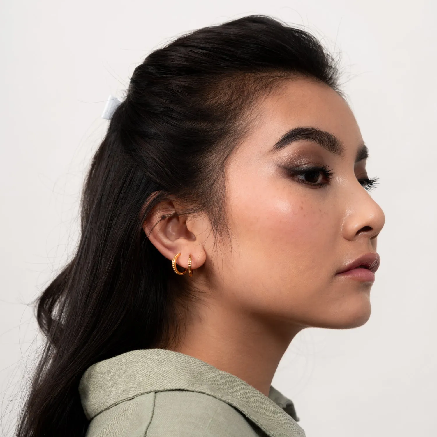 Medium Hammered Nomad Huggie Hoops